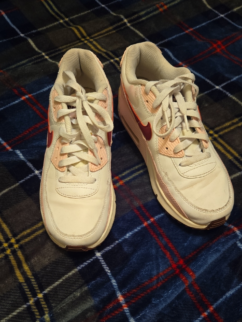 Nike Air Max 90 Sneakers